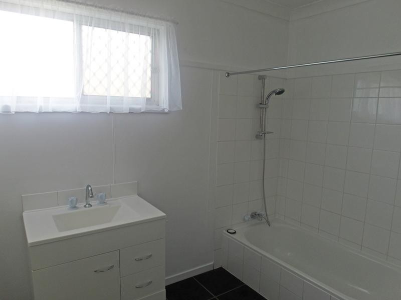 124 Taylor Avenue, Golden Beach QLD 4551