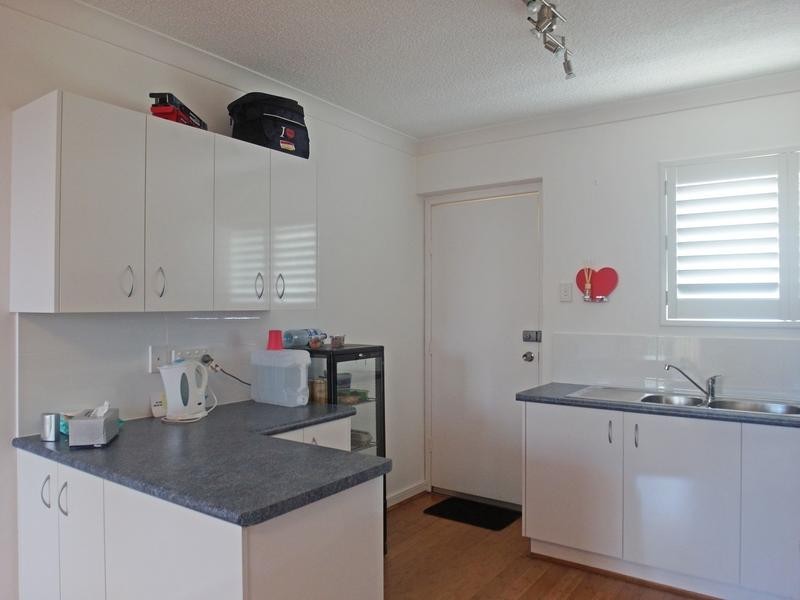 2/79 Esplanade, Golden Beach QLD 4551