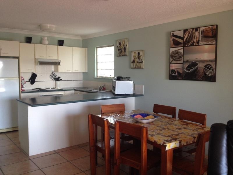 2/8 Orvieto Terrace, Kings Beach QLD 4551
