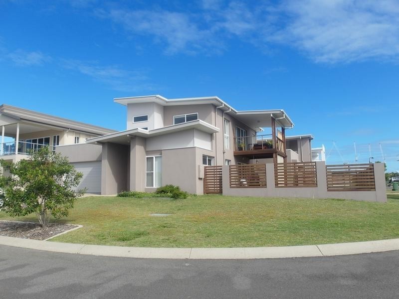 1/6 Tompkins Esplanade, Birtinya QLD 4575