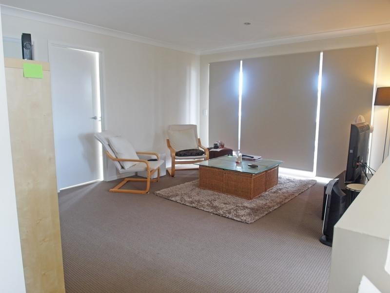 1/6 Tompkins Esplanade, Birtinya QLD 4575