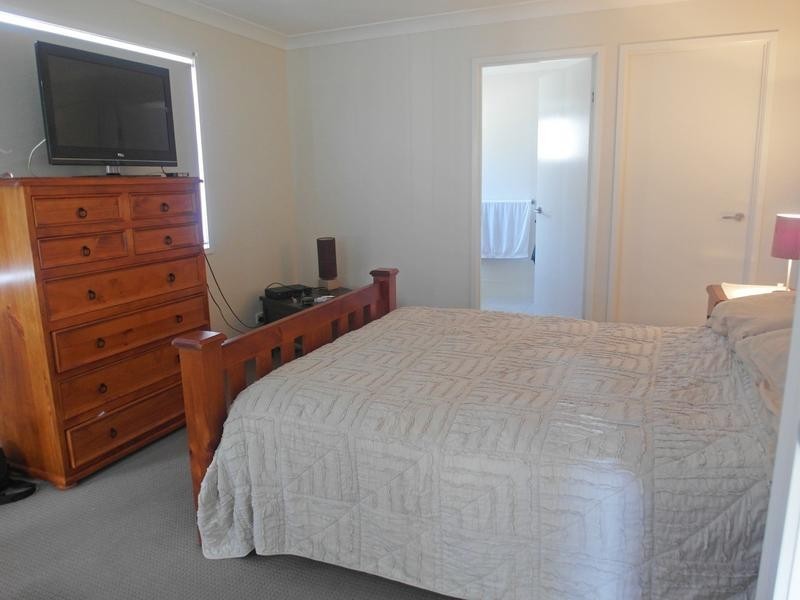 1/6 Tompkins Esplanade, Birtinya QLD 4575