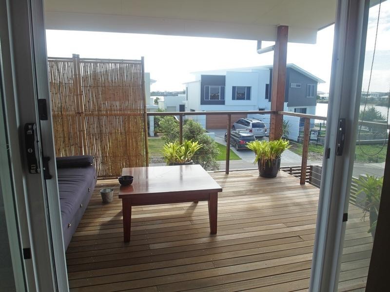 1/6 Tompkins Esplanade, Birtinya QLD 4575