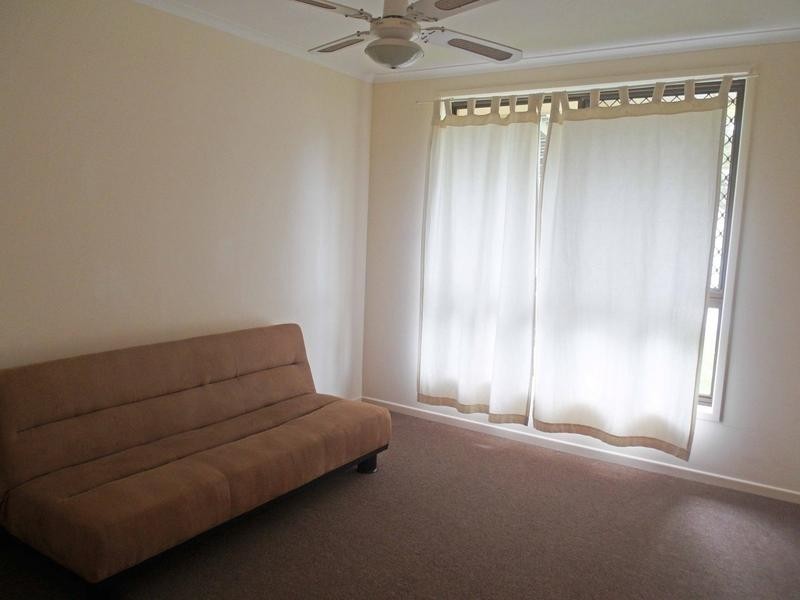 8 Teranna Street, Battery Hill QLD 4551