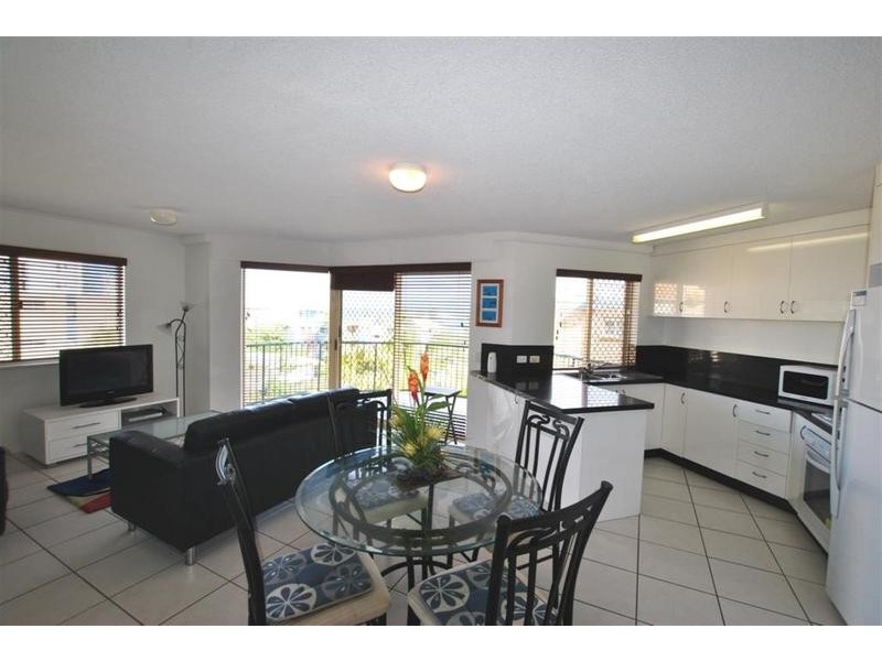 7/60 Lower Gay Terrace, Kings Beach QLD 4551