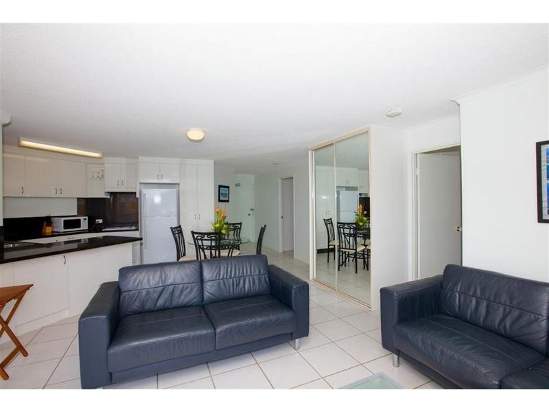 7/60 Lower Gay Terrace, Kings Beach QLD 4551