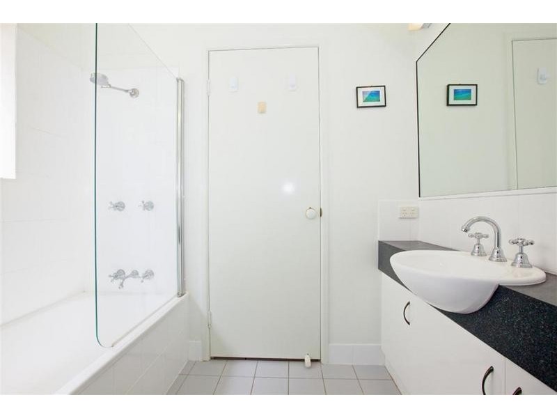 7/60 Lower Gay Terrace, Kings Beach QLD 4551