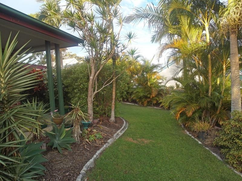 2 Hans Street, Caloundra West QLD 4551