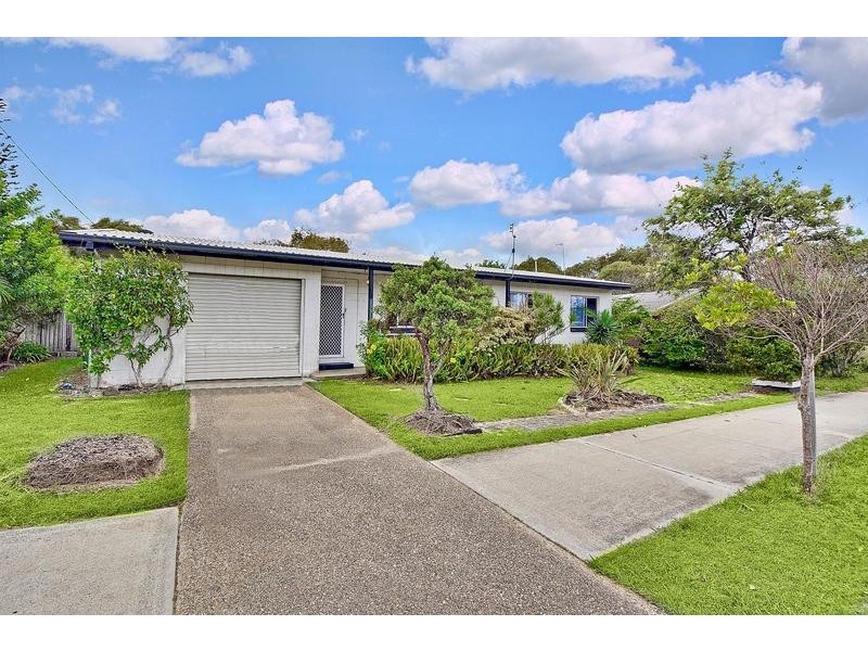 5 Beerburrum Street, Dicky Beach QLD 4551