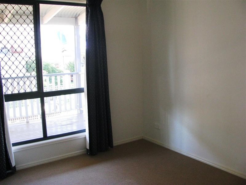 17 Arthur Street, Dalby QLD 4405