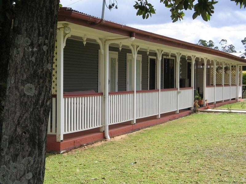4 Knox Street, Dalby QLD 4405