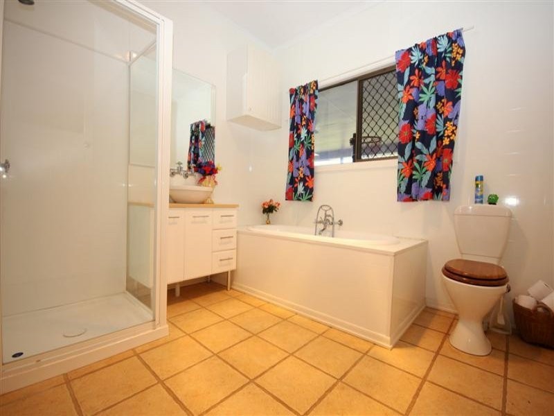 4 Knox Street, Dalby QLD 4405