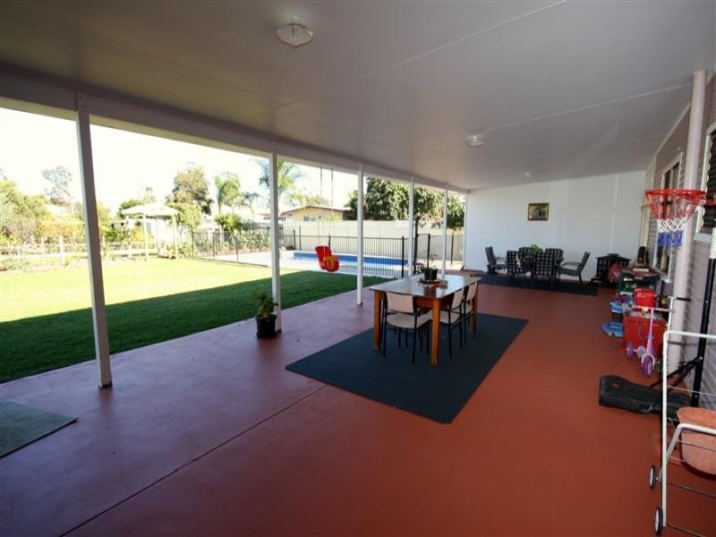4 Knox Street, Dalby QLD 4405