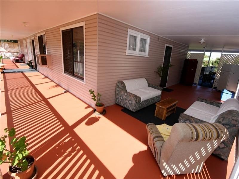 4 Knox Street, Dalby QLD 4405