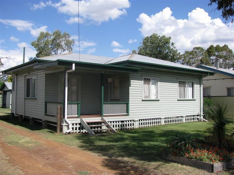 18 Kookaburra Street, Dalby QLD 4405