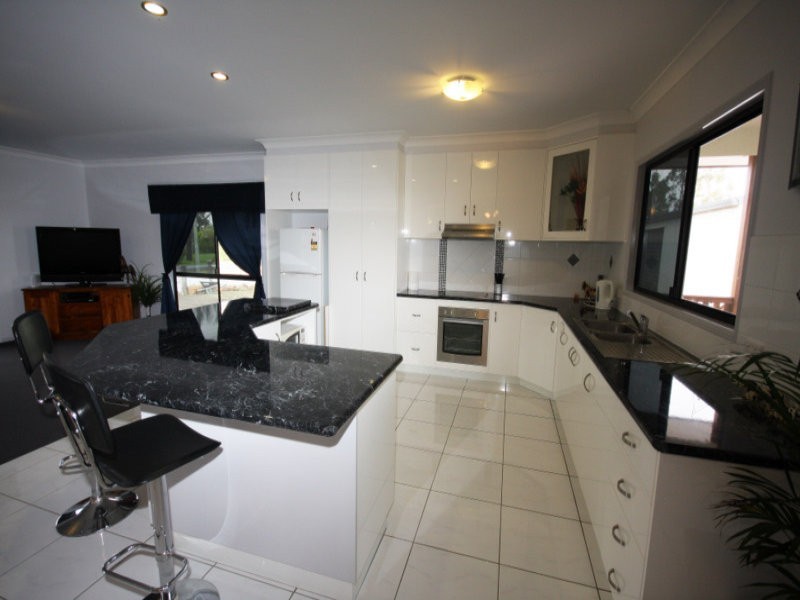 85 Mahon Street, Dalby QLD 4405