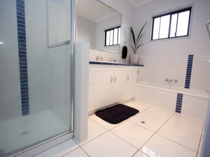 85 Mahon Street, Dalby QLD 4405