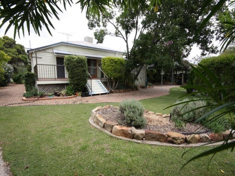 158 Cunningham Street, Dalby QLD 4405