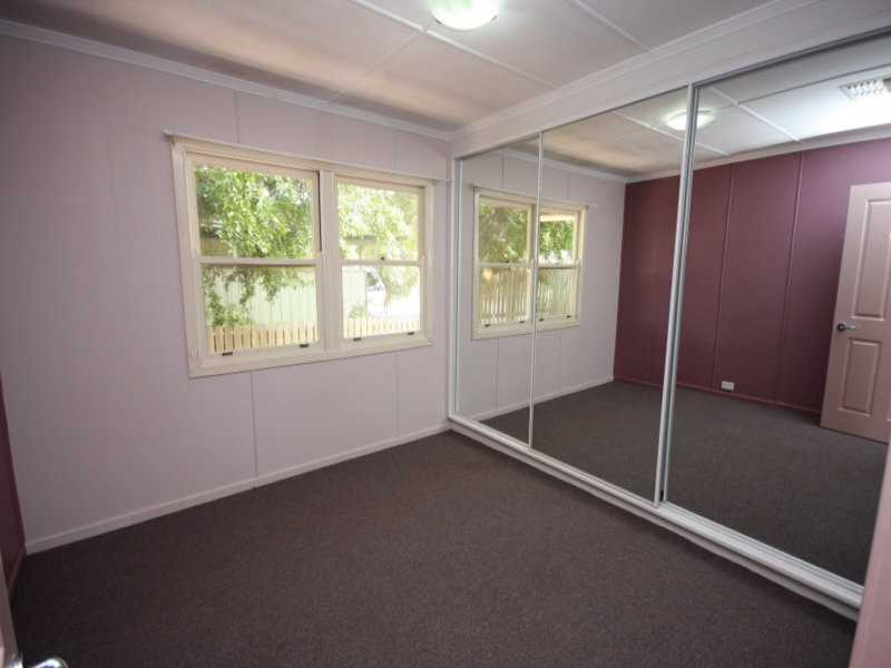 14 Hawthorne Street, Dalby QLD 4405