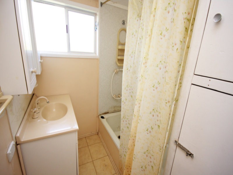 4 Amelia Street, Dalby QLD 4405