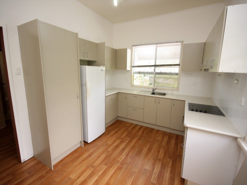 4 Amelia Street, Dalby QLD 4405