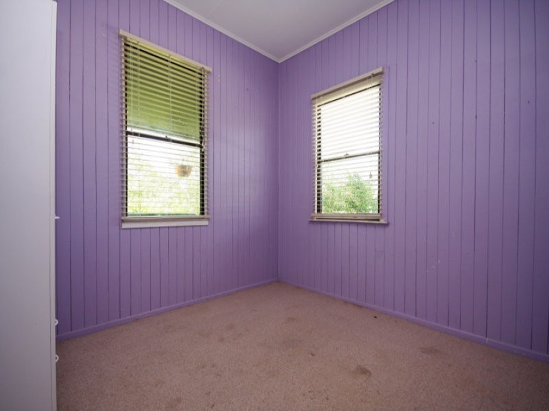 4 Amelia Street, Dalby QLD 4405