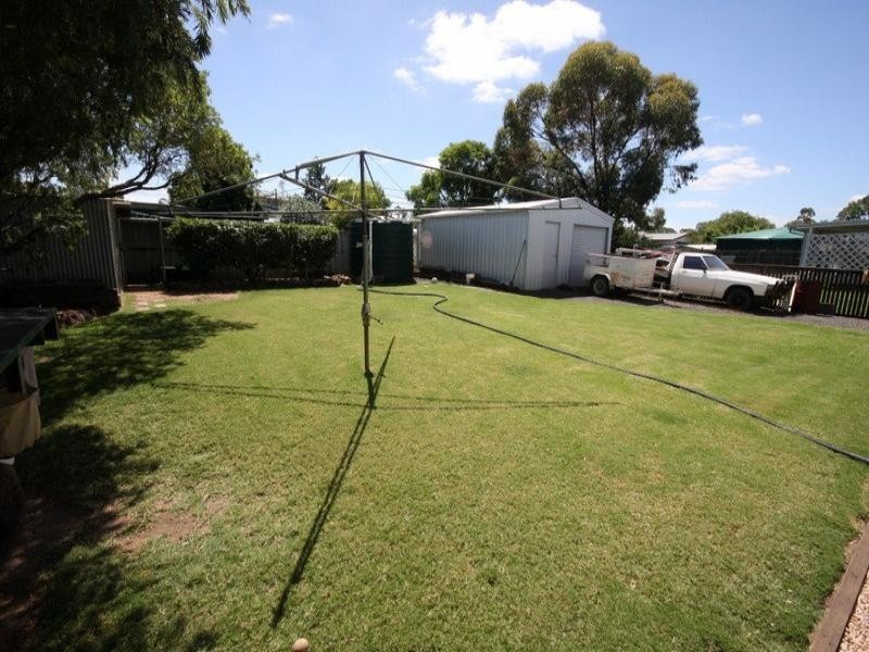 7 Lindsay Street, Dalby QLD 4405
