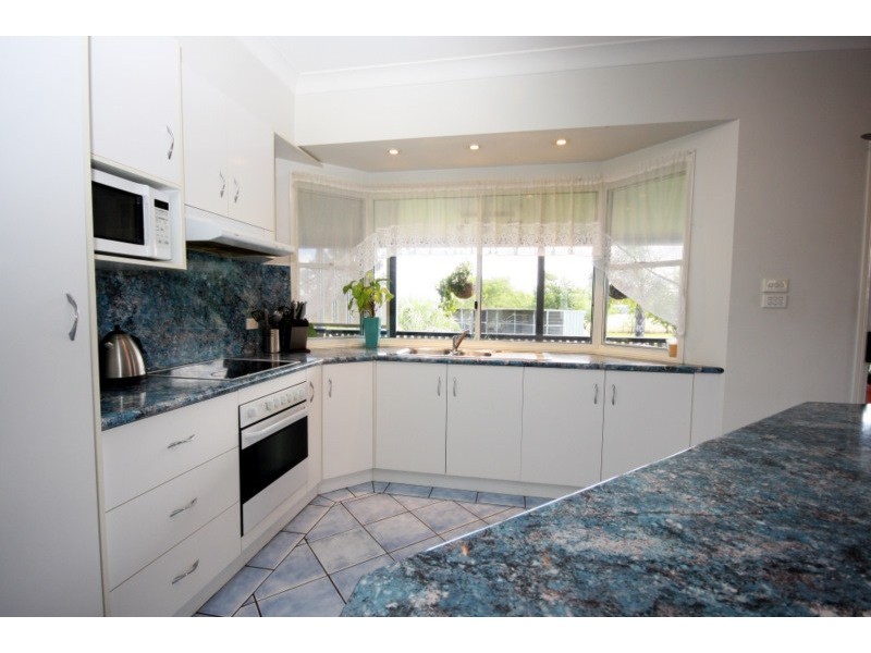 95 Hedge Road, Dalby QLD 4405