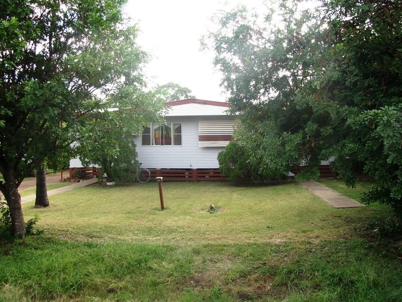 63 Wood Street, Dalby QLD 4405
