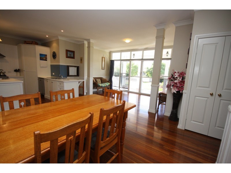 48 Summer Avenue, Dalby QLD 4405