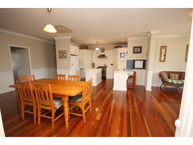 48 Summer Avenue, Dalby QLD 4405