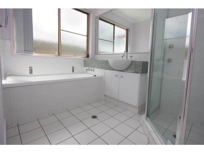 21 Glen Eagles Drive, Dalby QLD 4405