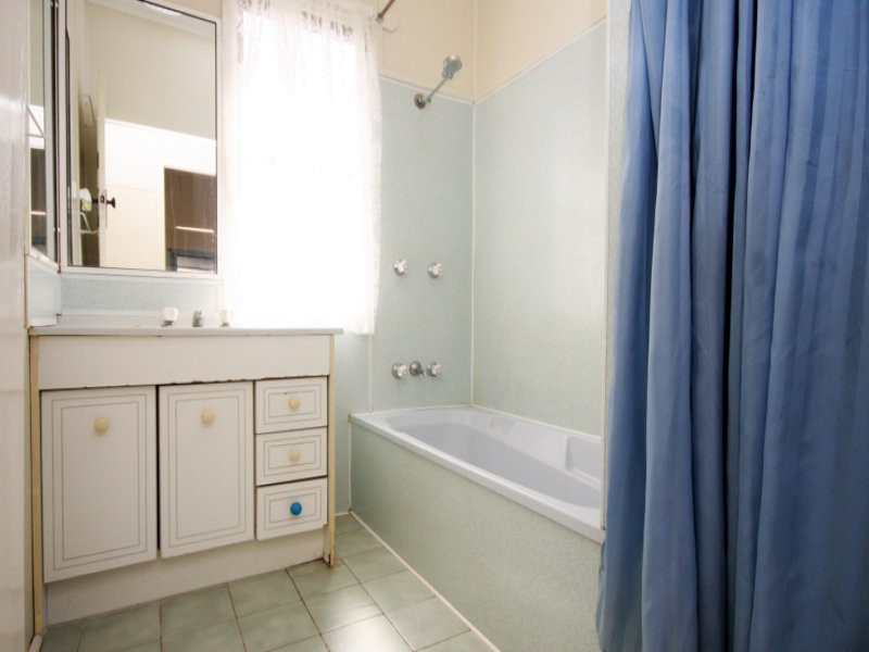 43 Charles Street, Dalby QLD 4405