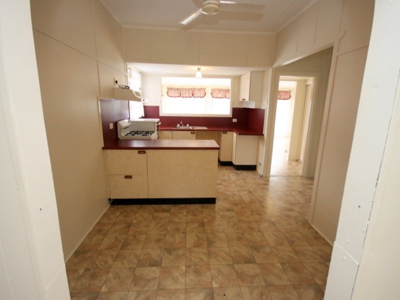 43 Charles Street, Dalby QLD 4405