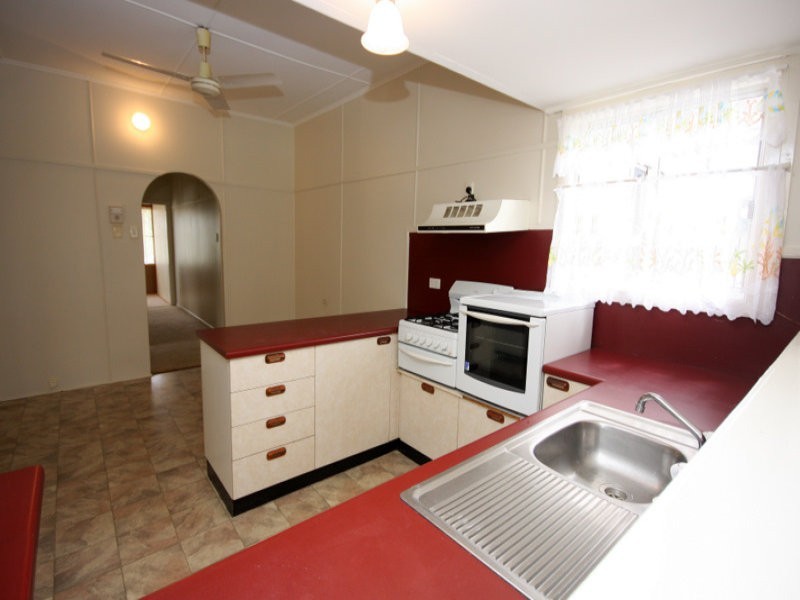 43 Charles Street, Dalby QLD 4405