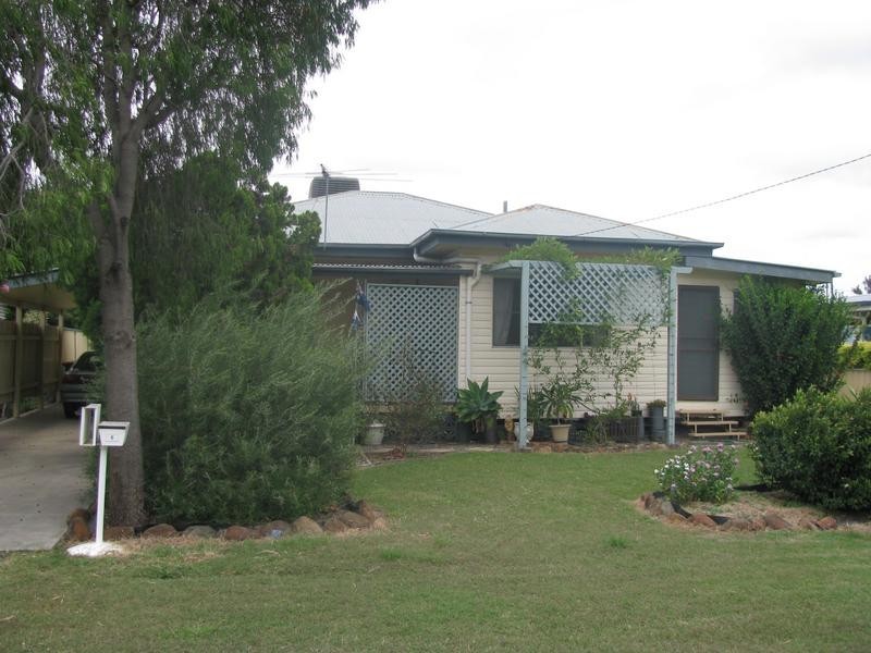 6 Dunmall Street, Dalby QLD 4405
