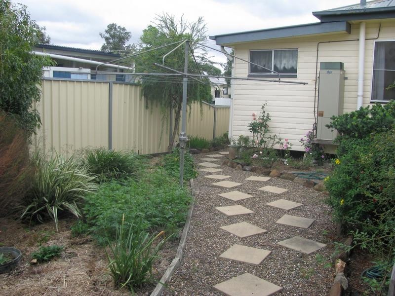 6 Dunmall Street, Dalby QLD 4405