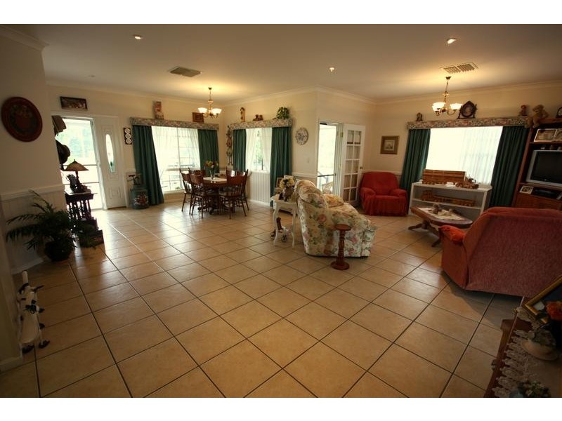 22 Weale Street, Dalby QLD 4405
