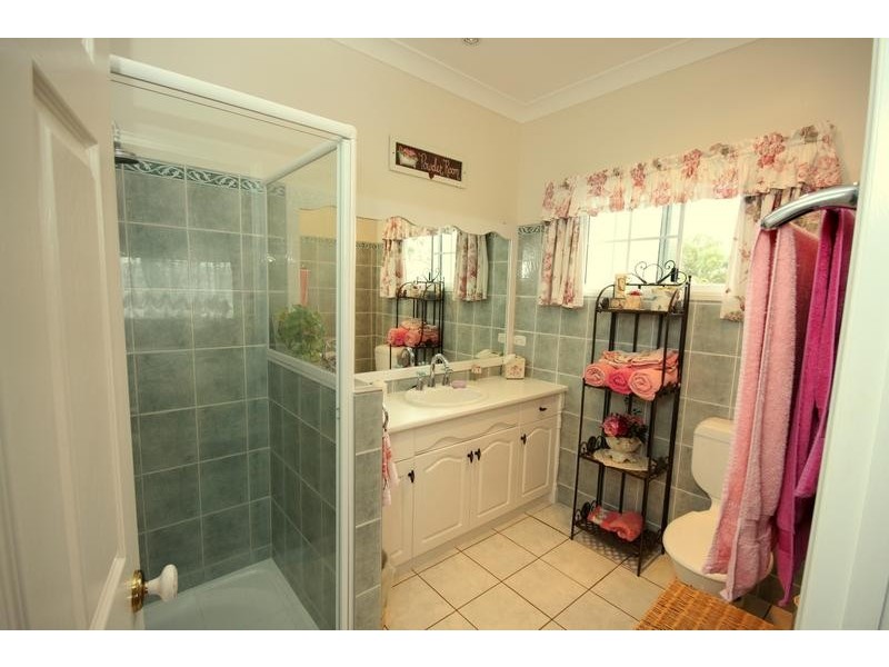 22 Weale Street, Dalby QLD 4405