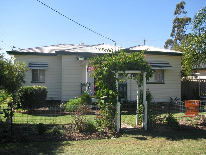 1 Wood Street, Dalby QLD 4405