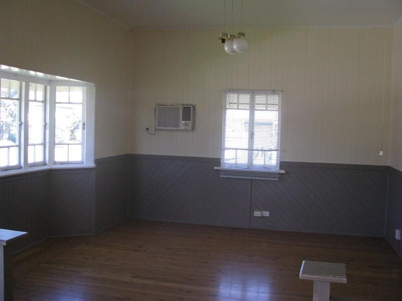 24 Skelton, Dalby QLD 4405