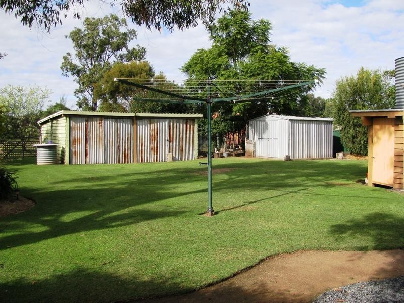 14 Dalby Street, Jandowae QLD 4410