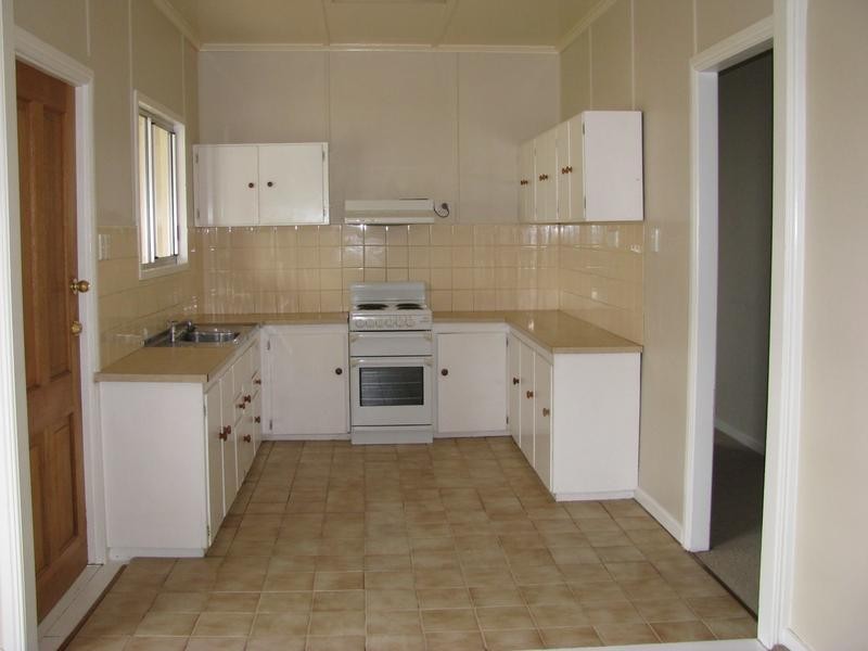 9 Connolly, Dalby QLD 4405
