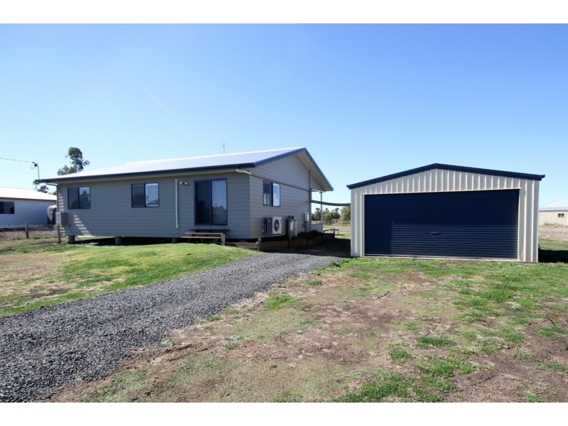 89 Mahon Street, Dalby QLD 4405