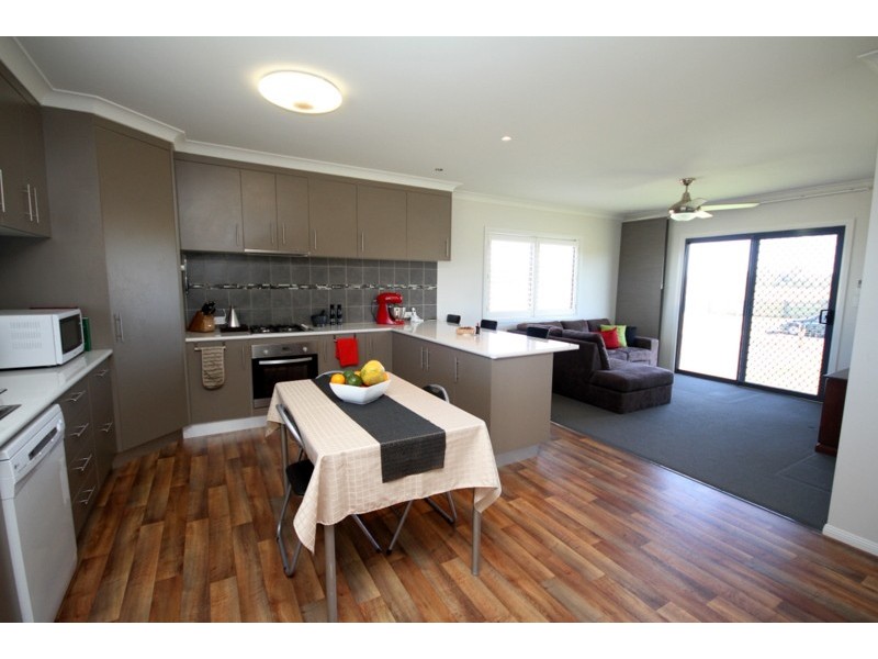 89 Mahon Street, Dalby QLD 4405