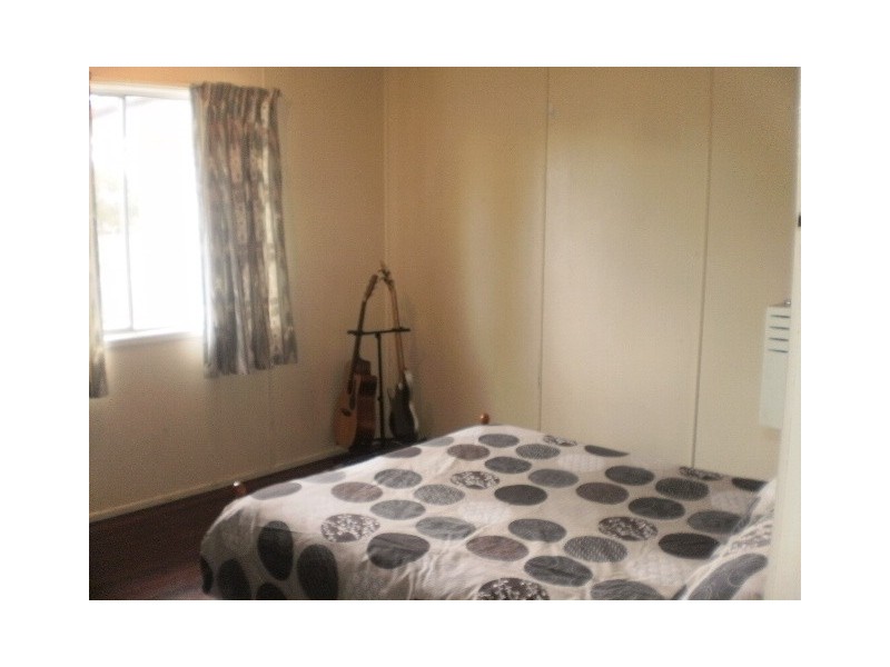 14 Scarlet Street, Dalby QLD 4405