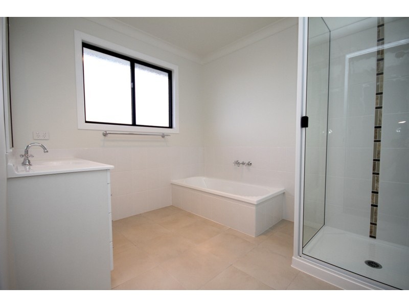 56 Diamond Drive, Dalby QLD 4405