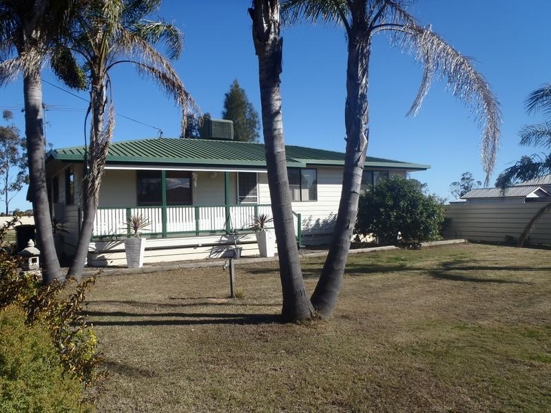 3 Mahon Street, Dalby QLD 4405