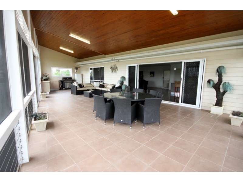 11 Henderson Street, Dalby QLD 4405