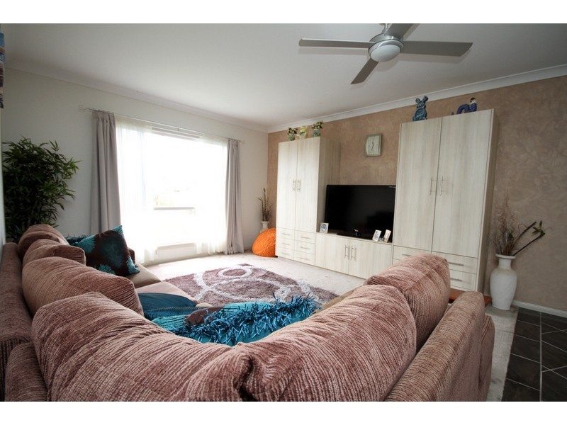 11 Henderson Street, Dalby QLD 4405
